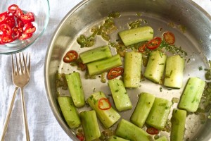 hot cucumbers with garlic and chilli