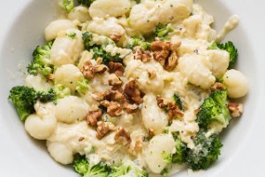 gnocchi with creamy blue cheese sauce allthatimeating (1 of 2)