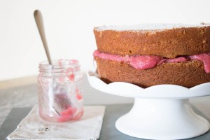 Victoria Sponge with Rhubarb and Vanilla Compote