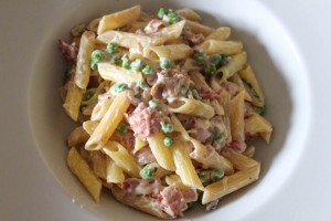 Creamy Pea and Bacon Pasta 