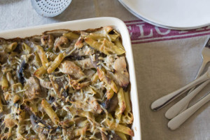 Creamy Chicken, Mushroom and Leek Pasta Bake