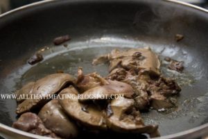 chicken livers cooking