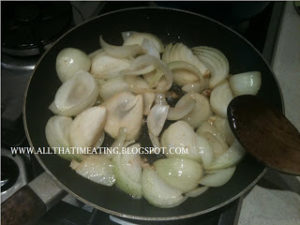 making onion gravy