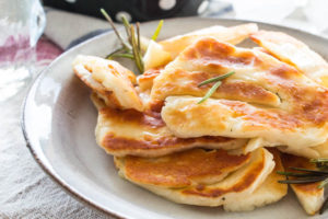 garlic butter halloumi