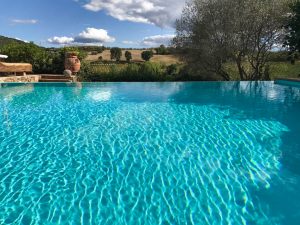 Infinity pool at Relais Ortaglia