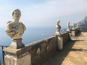 Villa Cimbrone busts