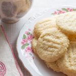 Lemon Almond Biscuits with tea