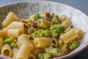 cauliflower and sundried tomato pasta close up