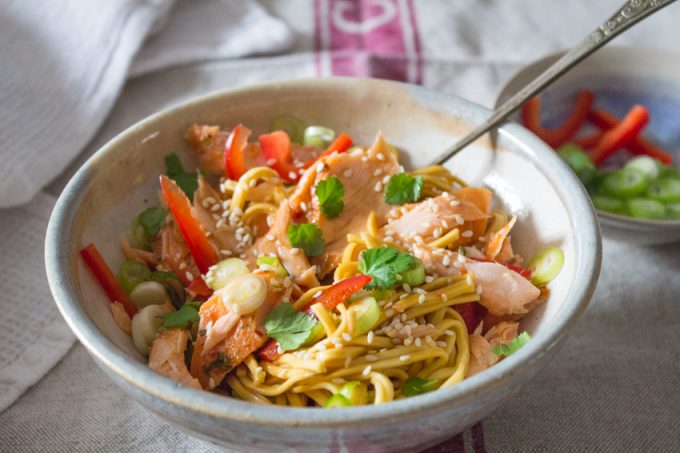Five Minute Salmon Noodles - All That I'm Eating